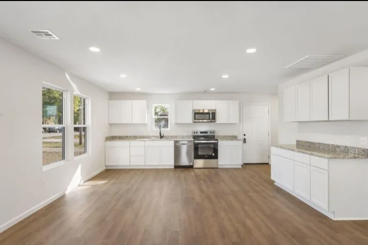 Fresh House Construction by Project BluePrint LLC - Photo 9