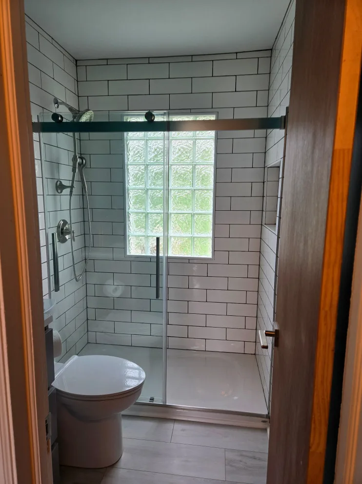 Rhonda's Restroom by Eveland Construction Co. - Photo 2