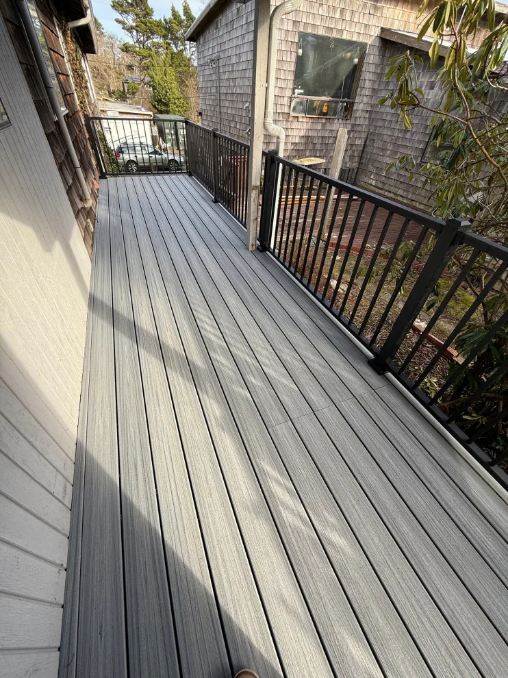 Trex Patio by Foxtail Finish Carpentry - Photo 7