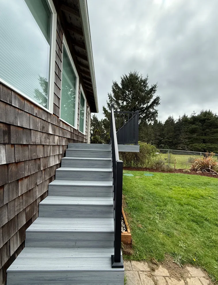 Trex Patio by Foxtail Finish Carpentry - Photo 6
