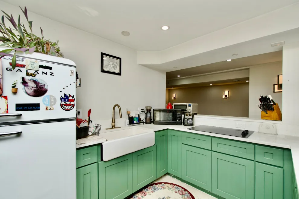 Contemporary Cashmere and Black Elegance by MSH Signature Home Improvements - Photo 10