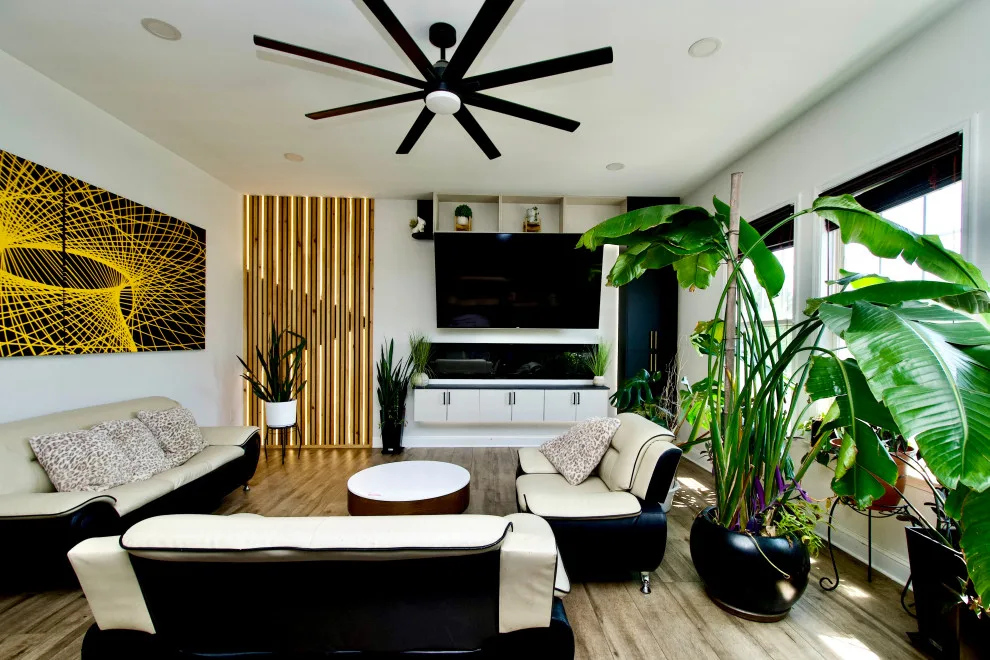 Contemporary Cashmere and Black Elegance by MSH Signature Home Improvements - Photo 16