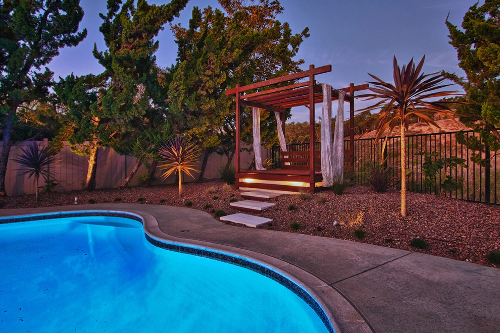 Modern San Diego Oasis by Mooch Exterior Designs, Inc. - Photo 9