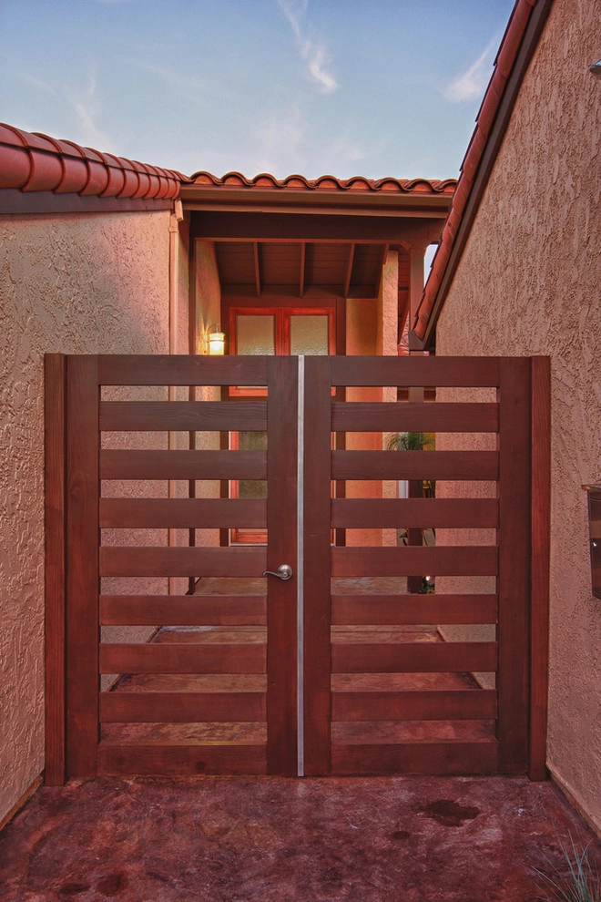 Modern San Diego Oasis by Mooch Exterior Designs, Inc. - Photo 13