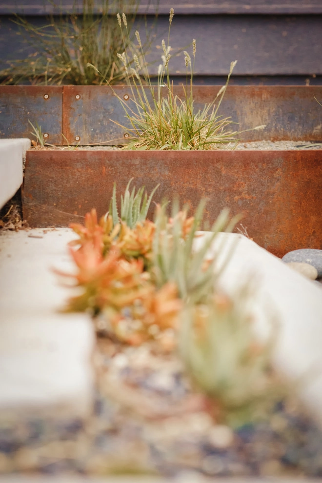 Mooch Exterior Designs, Inc. - Photo 8