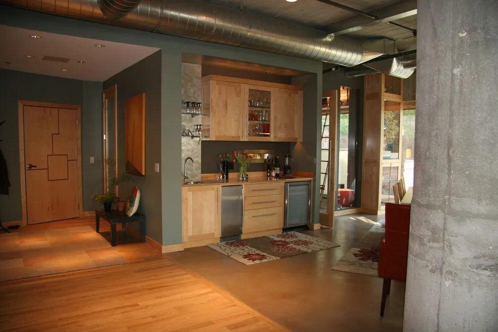city apartment by Gary Rumbaugh Construction Company - Photo 5