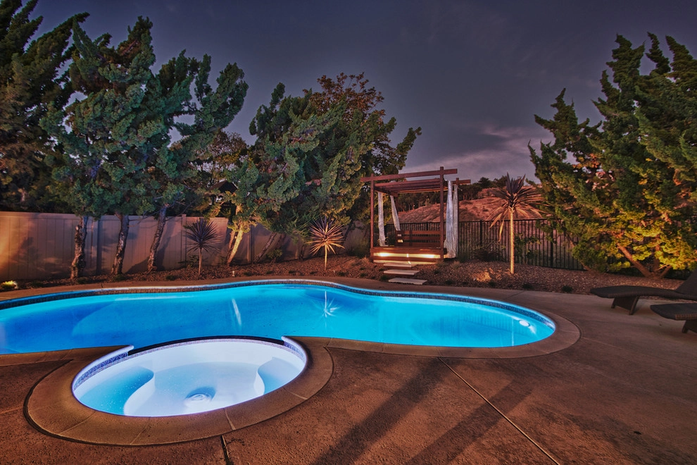 Modern San Diego Oasis by Mooch Exterior Designs, Inc. - Photo 7