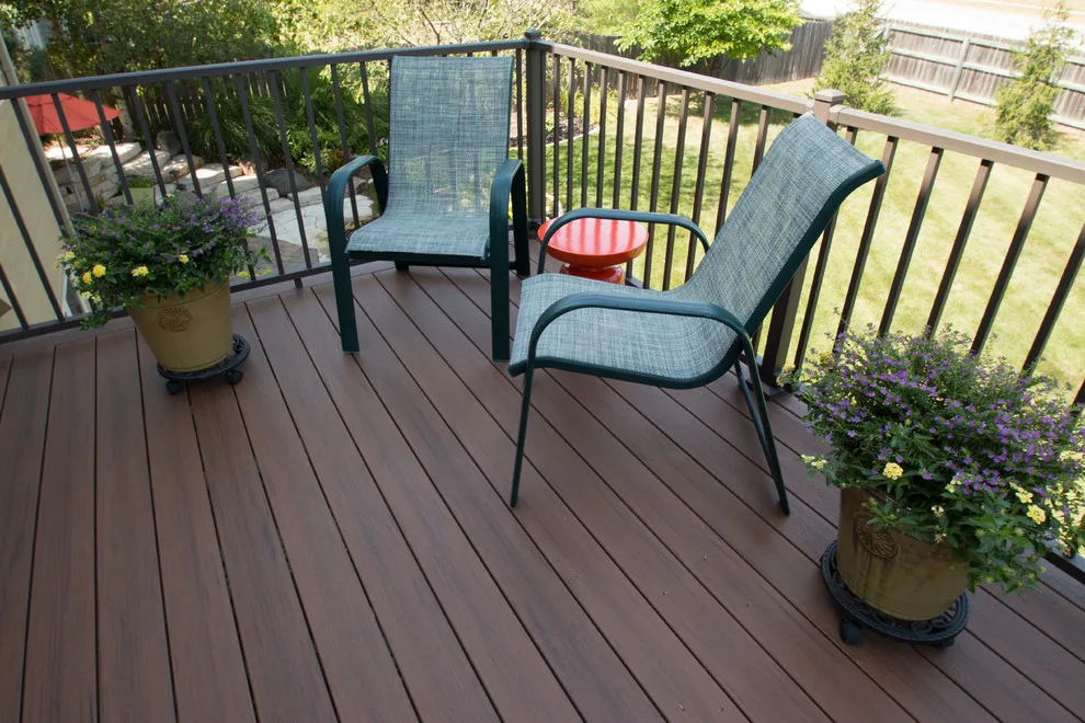 Urbandale Outdoor Living Spaces by Oakwood Builders Group - Photo 6