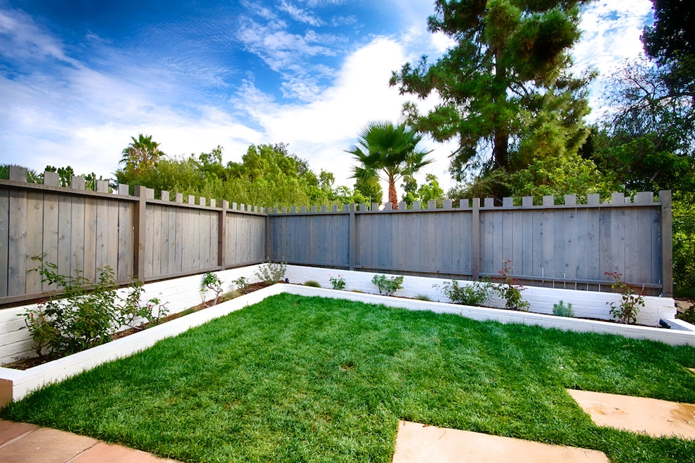 Private Modern San Diego Home by Mooch Exterior Designs, Inc. - Photo 11