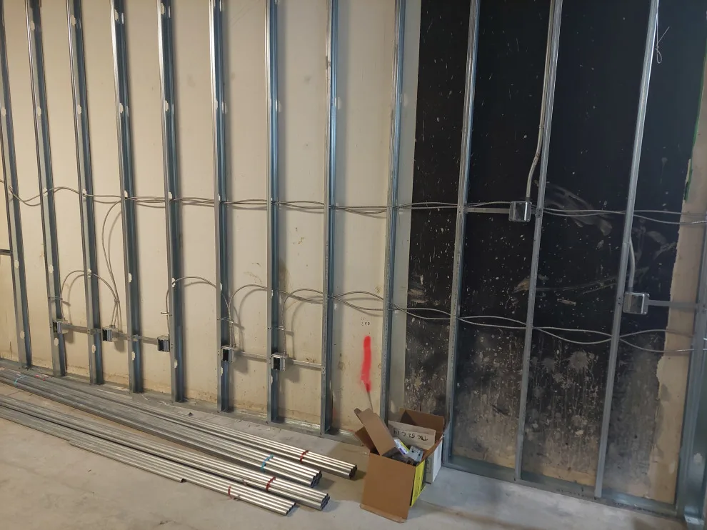 Verizon retail outlet by GEA Renovations LLC - Photo 7