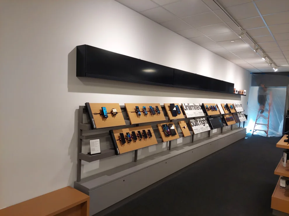Verizon retail outlet by GEA Renovations LLC - Photo 6