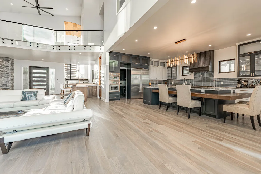Bespoke Waterfront Residence by Quinn Custom Homes LLC - Photo 6