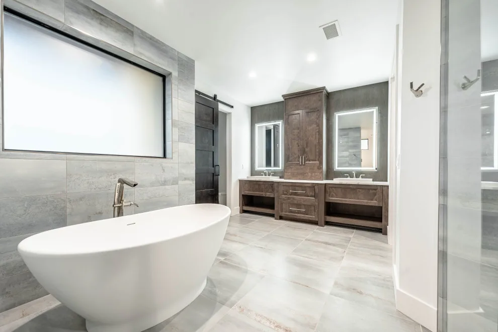 Bespoke Waterfront Residence by Quinn Custom Homes LLC - Photo 10