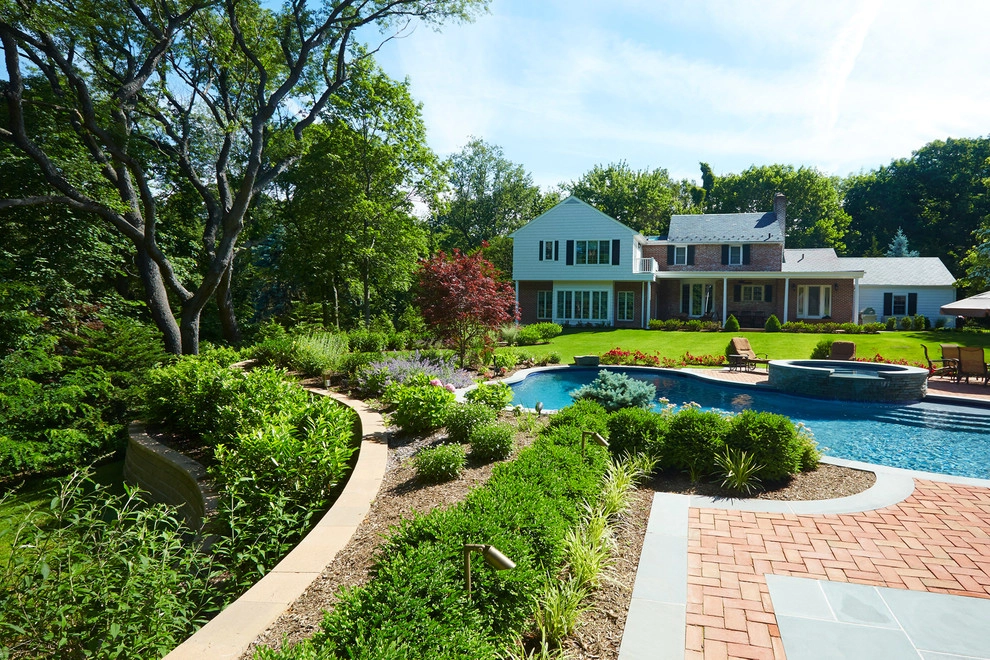 Sands Point Residence by Morell Landscape Associates - Photo 2