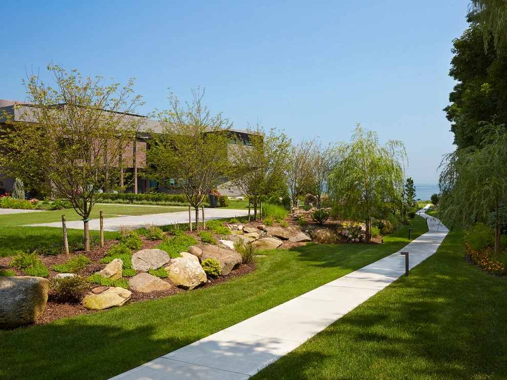 Sands Point Contemporary by Morell Landscape Associates - Photo 4
