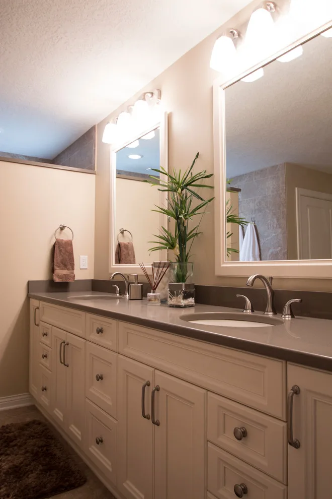 West Des Moines Home 2 by Oakwood Builders Group - Photo 17