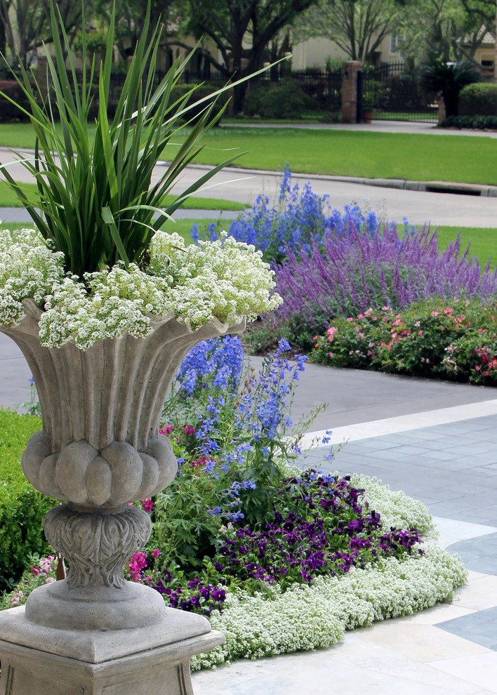 Provincial Estate - Katy by Moss Landscaping - Photo 3