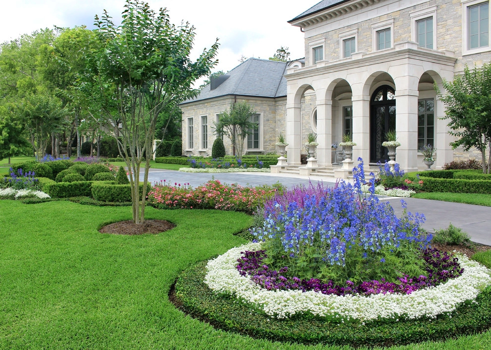 Provincial Estate - Katy by Moss Landscaping - Photo 5