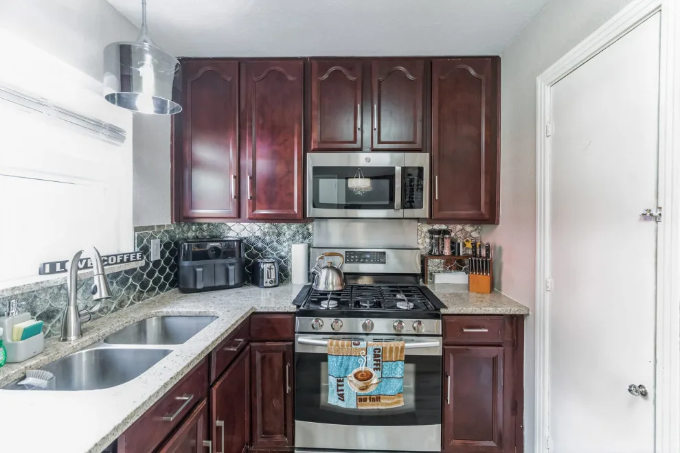 Tiger Painting & Remodeling LLC - Photo 12