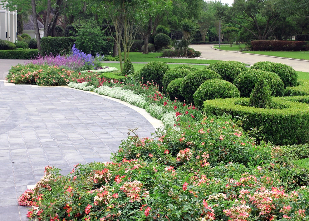 Provincial Estate - Katy by Moss Landscaping - Photo 4