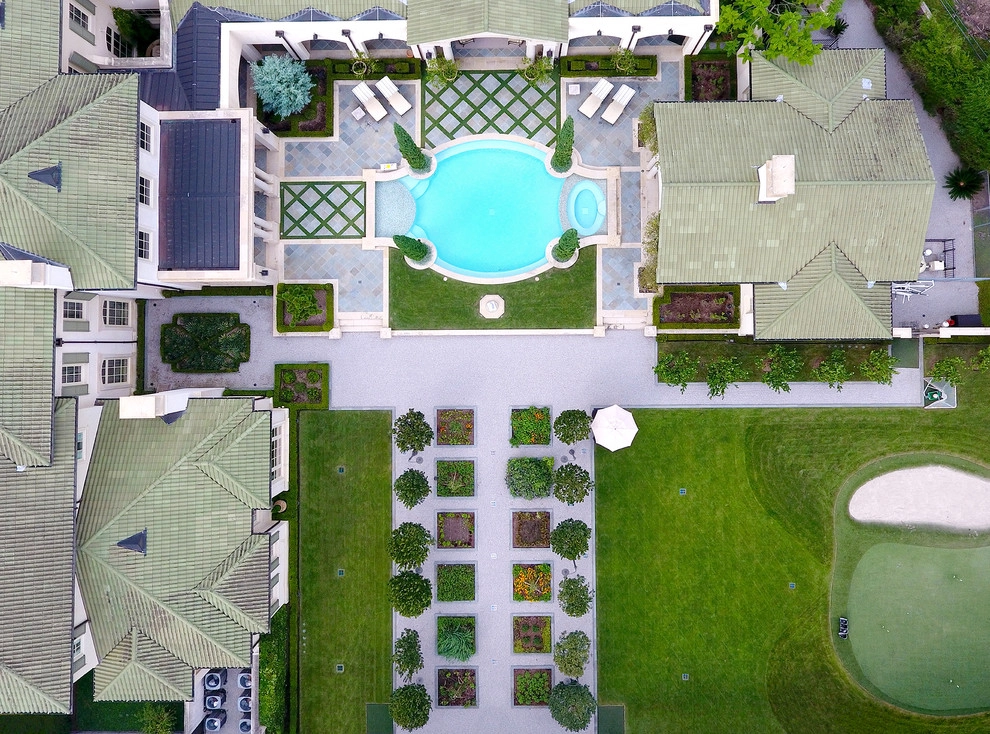 Italian Estate – Memorial by Moss Landscaping - Photo 2