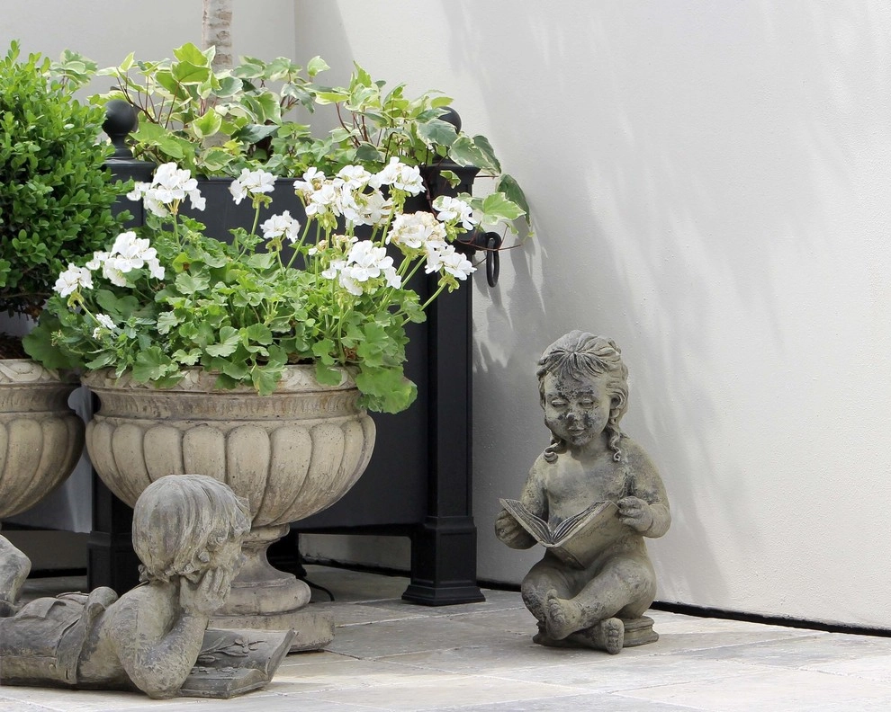 French Contemporary Terrace – River Oaks by Moss Landscaping - Photo 4