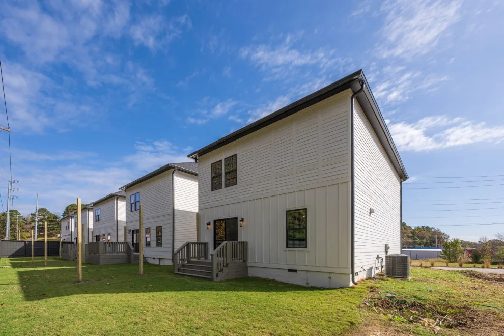 1039 Amelia Drive by EPG Homes, LLC - Photo 14