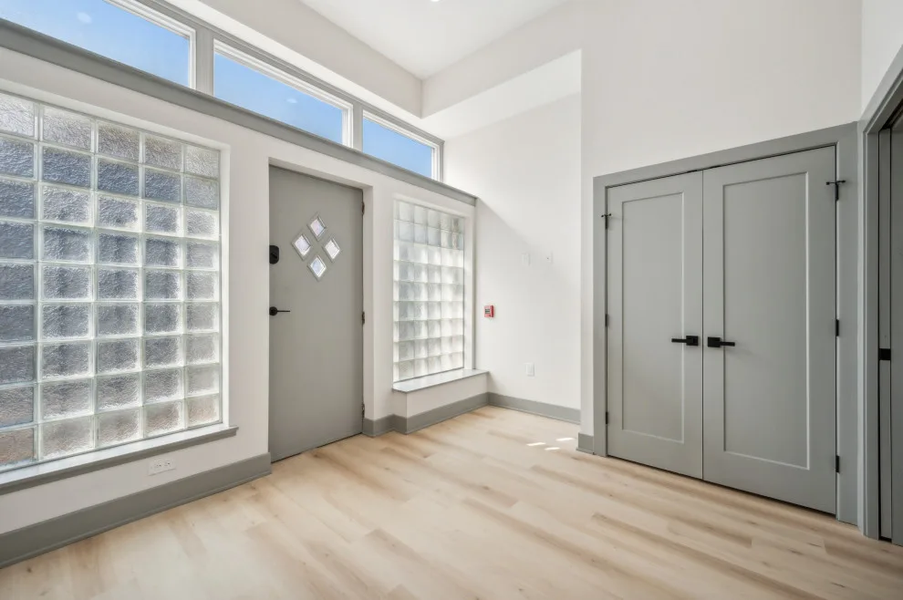 Twelfth Avenue by Ken Group LLC - Photo 2