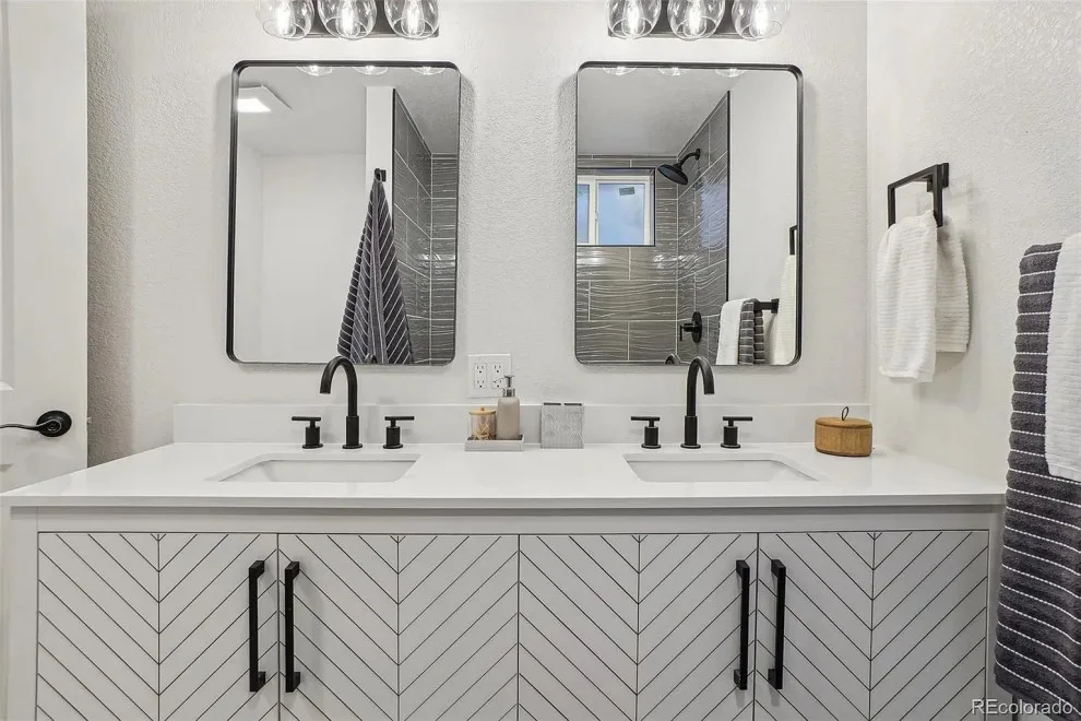 Hollie by Kimbo Construction And Design - Photo 20