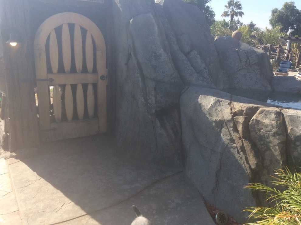 Rustic Theme - Rock Pool, Spa, Grotto, Bridge & Stream by My Garden: Landscape Design By Wayne - Photo 44