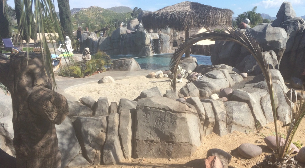 Rustic Theme - Rock Pool, Spa, Grotto, Bridge & Stream by My Garden: Landscape Design By Wayne - Photo 42