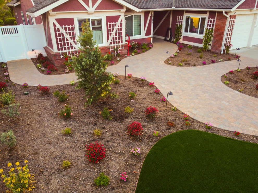 Ranch Style Home Front Yard by My Garden: Landscape Design By Wayne - Photo 3