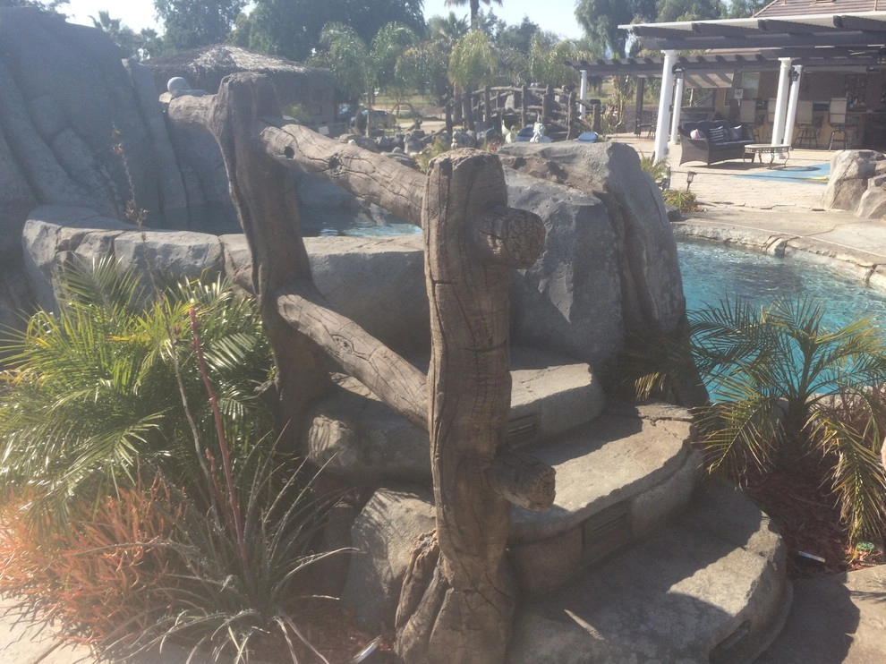 Rustic Theme - Rock Pool, Spa, Grotto, Bridge & Stream by My Garden: Landscape Design By Wayne - Photo 24