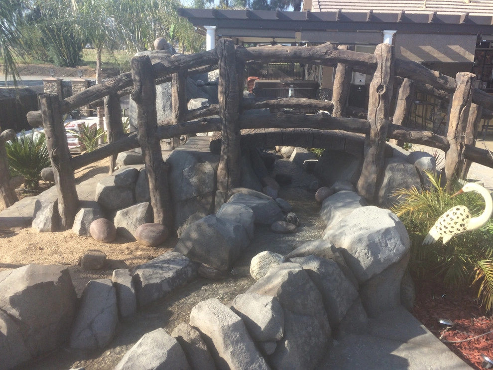Rustic Theme - Rock Pool, Spa, Grotto, Bridge & Stream by My Garden: Landscape Design By Wayne - Photo 40