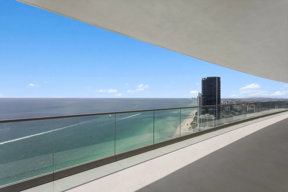 Collins Avenue 18975 by TVI Construction, Corp - Photo 17