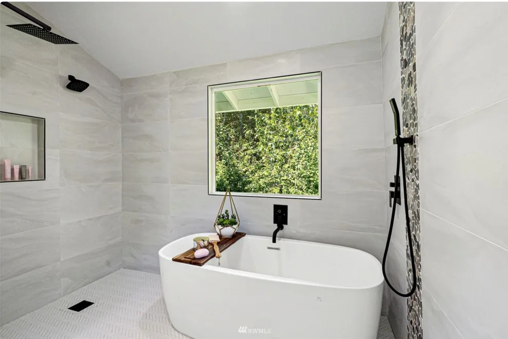 1918 Lakota Beach - Complete Renovation by 7 Arts Construction - Photo 5