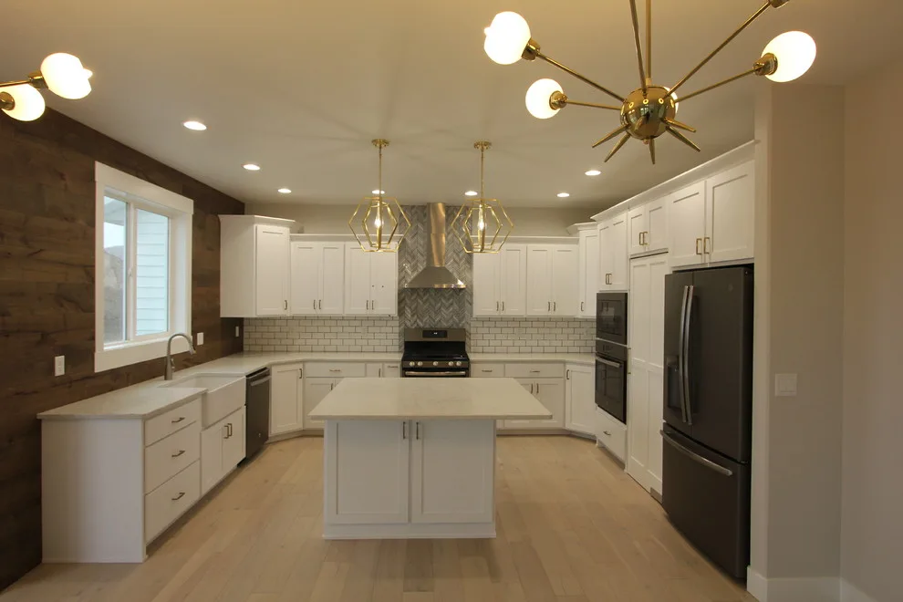 Nineteen Ninety-Four Mariah by Satterfield Realty & Development, Inc. - Photo 15