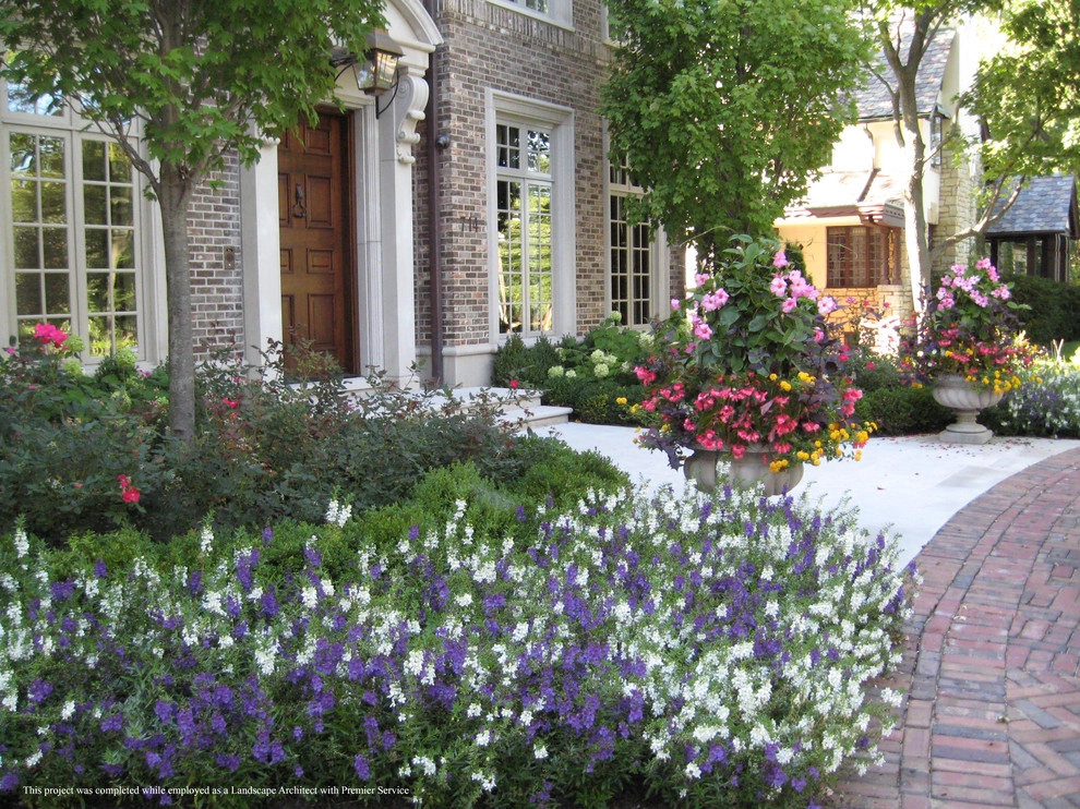 4th St. Residence - Hinsdale, IL by Myers + Co. Landscape Architecture - Photo 8