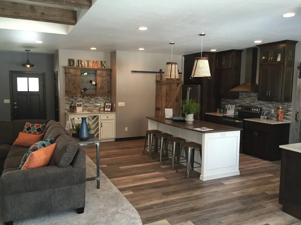 Spring Showcase 2016 Home by Puyleart Brothers Construction, LLC - Photo 4