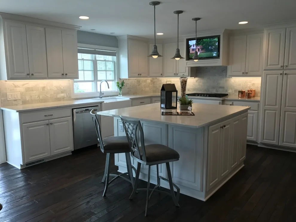2017 NARI Renovated Home Showcase by Sanwick Remodeling Contractors - Photo 13