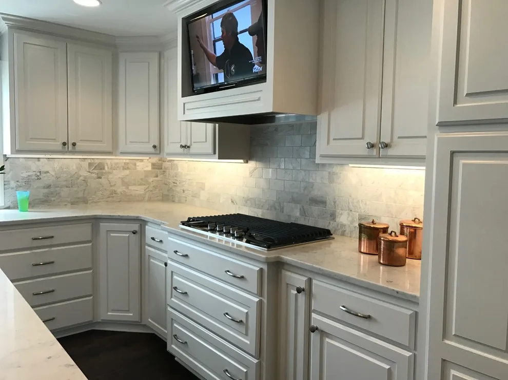 2017 NARI Renovated Home Showcase by Sanwick Remodeling Contractors - Photo 6