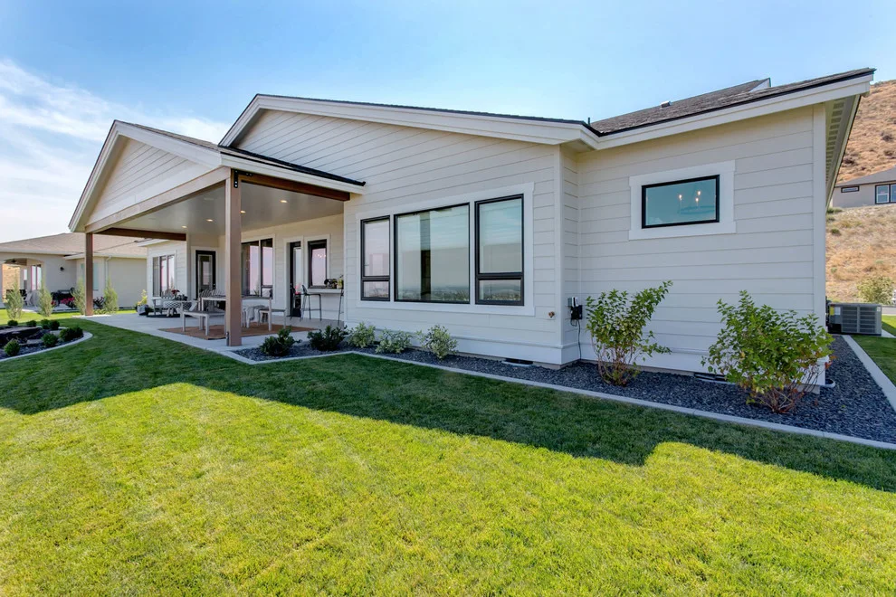 2018 Pahlisch Showcase Home by Century 21 Tri-Cities - Photo 20