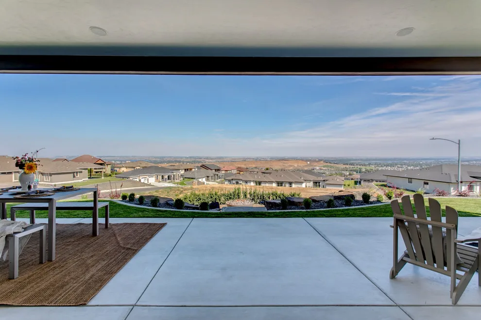 2018 Pahlisch Showcase Home by Century 21 Tri-Cities - Photo 48
