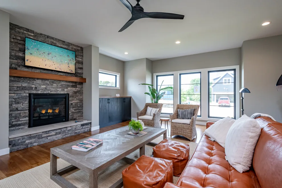 Contemporary Farmhouse 2021 by Gary Frakes Construction - Photo 4