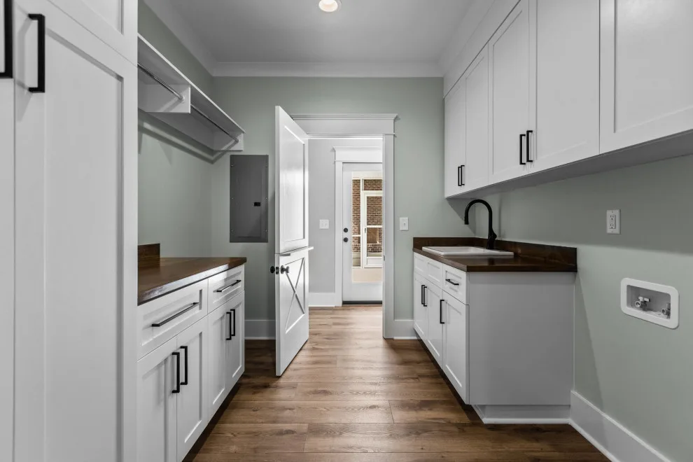 2022 Tailored Farmhouse by Grace Construction, Inc. - Photo 4