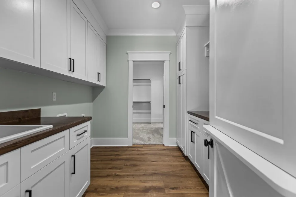 2022 Tailored Farmhouse by Grace Construction, Inc. - Photo 19