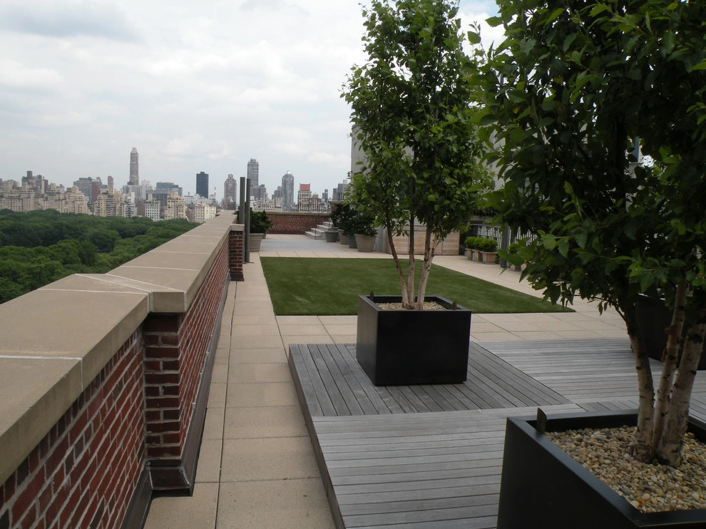 Contemporary Patio by Native Landscapes Inc - Photo 3