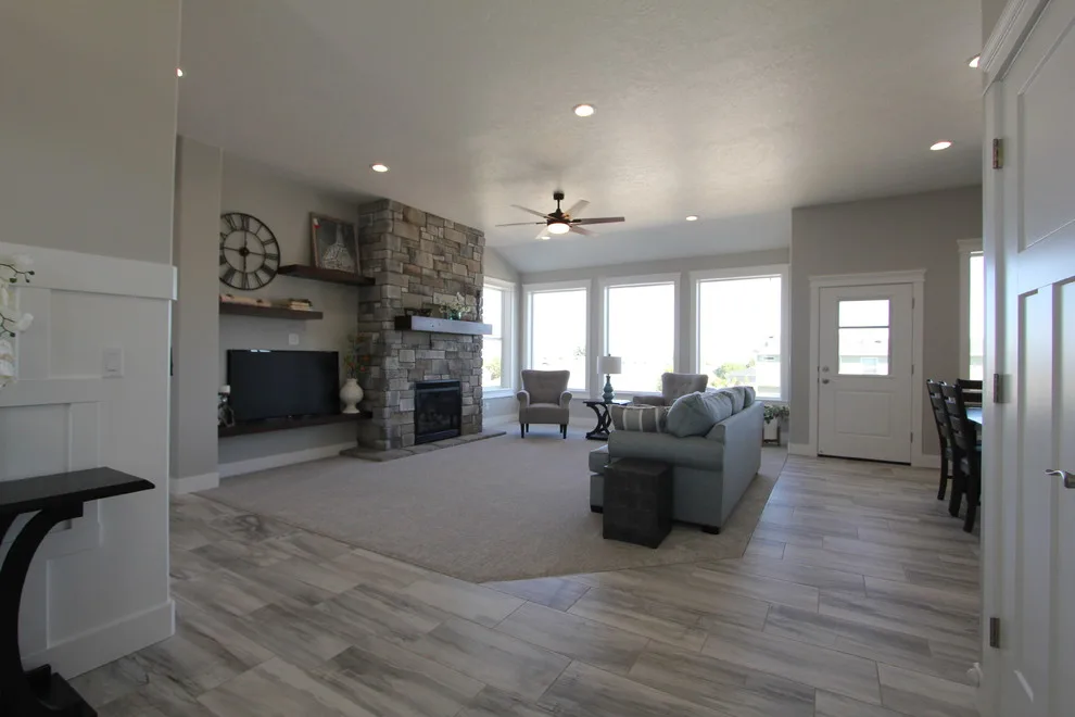 Satterfield Realty & Development, Inc. - Photo 3