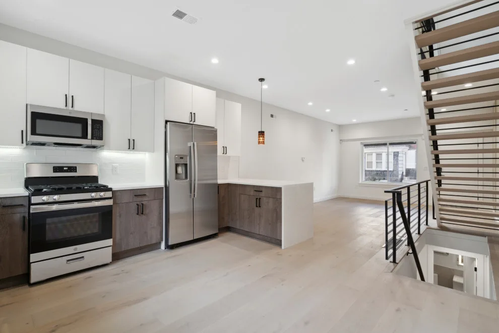 31st Avenue by Ken Group LLC - Photo 4