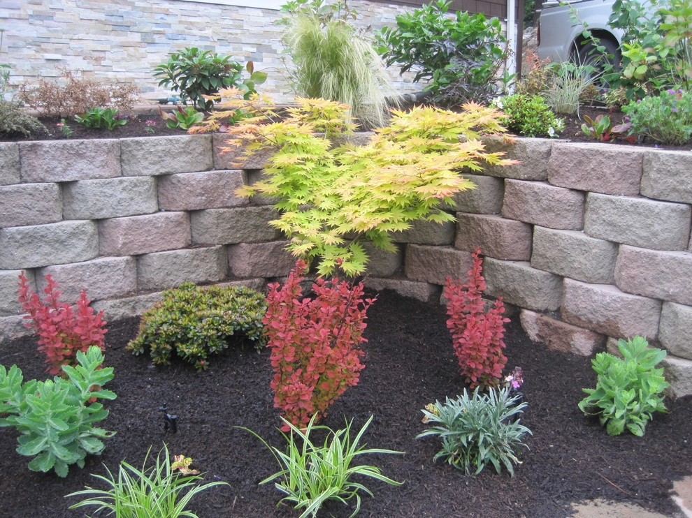 Bellevue - Curb Appeal and Color by Natural Greenscapes LLC - Photo 9